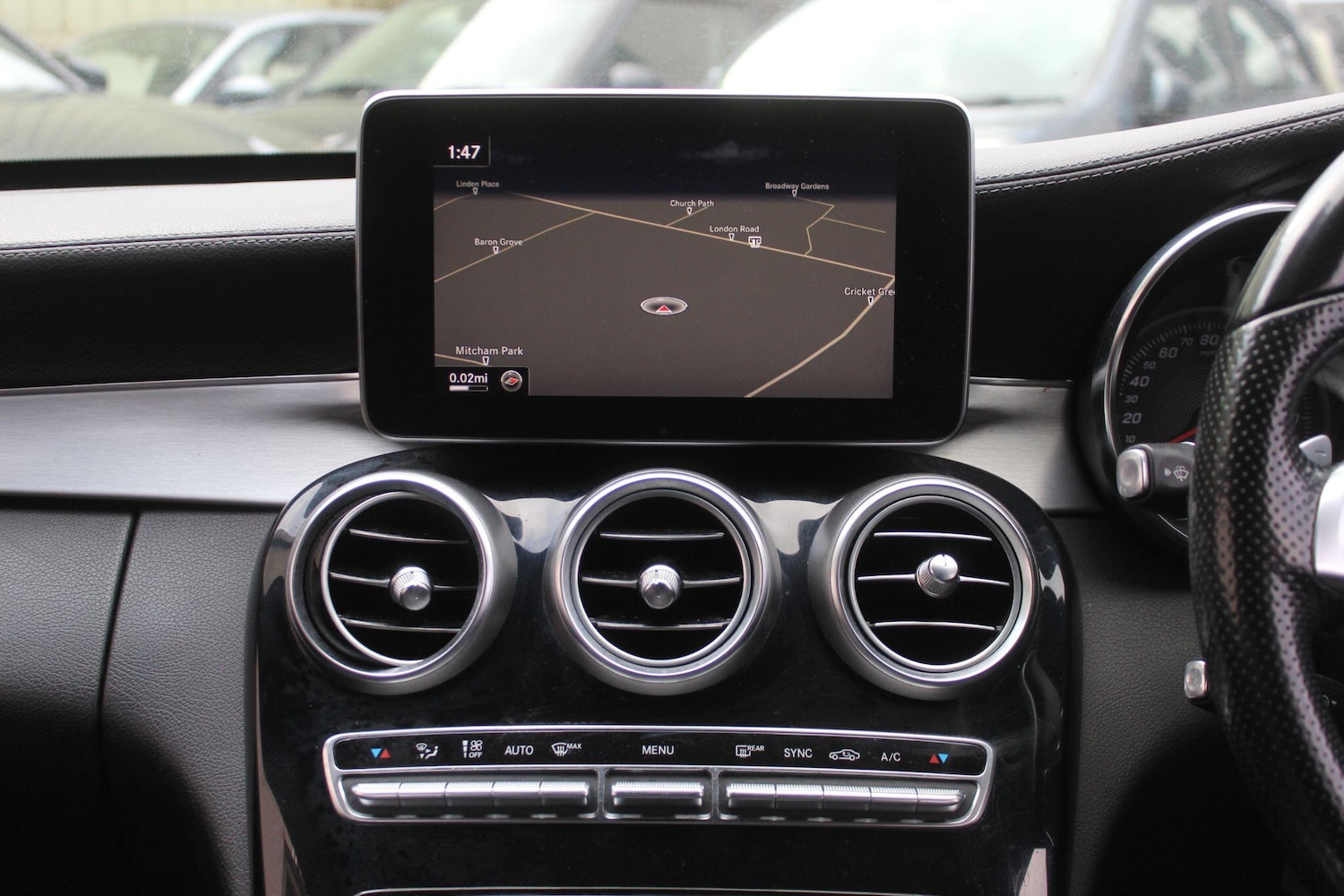 Used Mercedes-Benz C Class 2015 for sale - 76735319: Photo 3