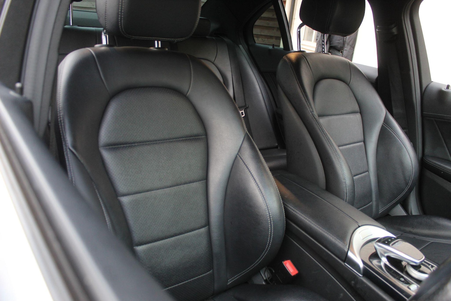 Used Mercedes-Benz C Class 2015 for sale - 76735319: Photo 6