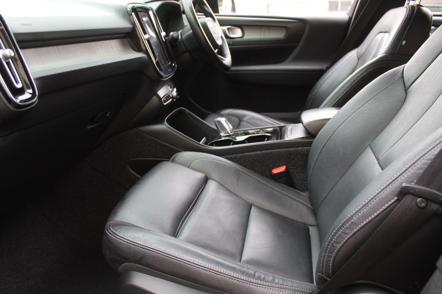 Used Volvo XC40 2020 for sale - 76031624: Photo 23