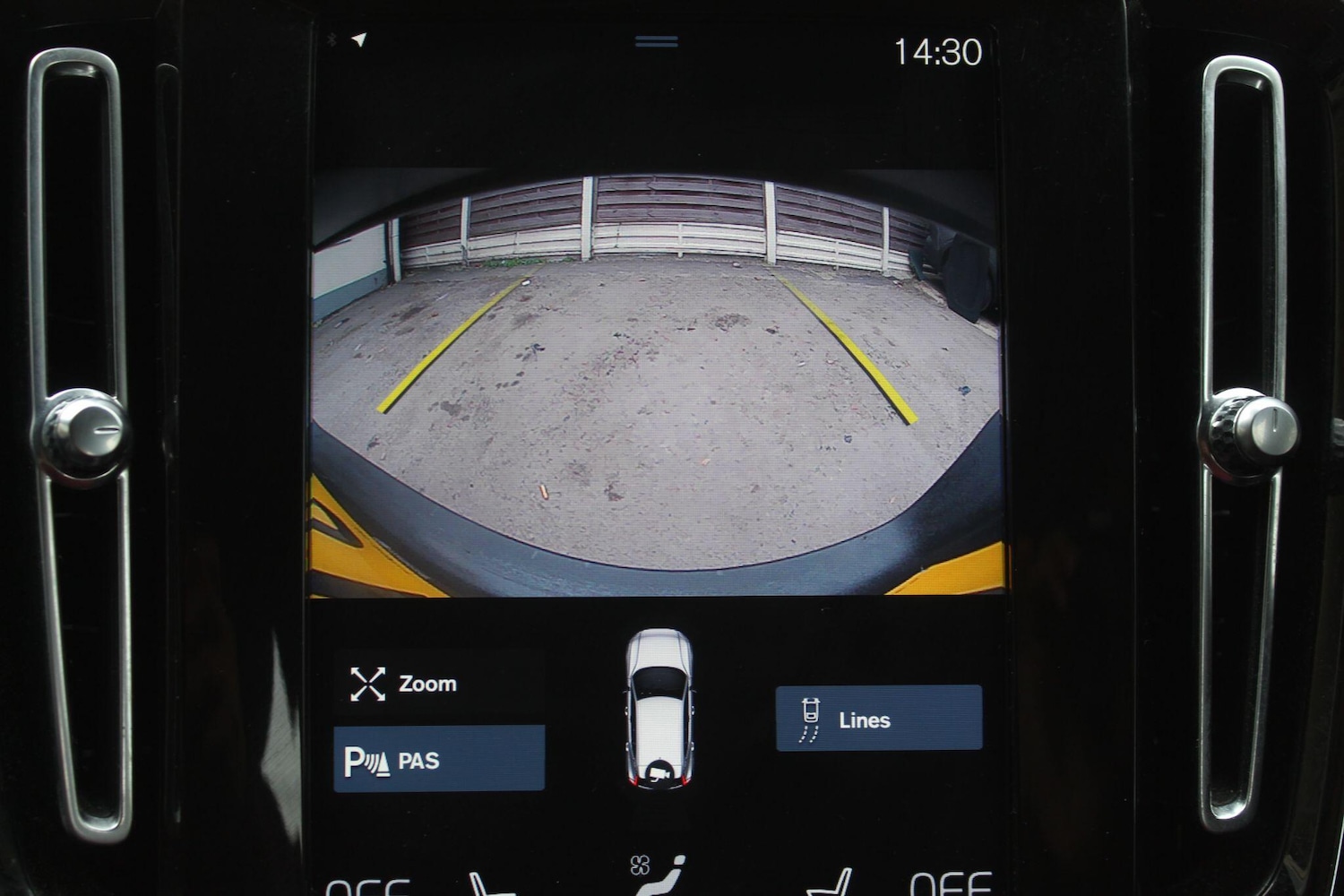 Used Volvo XC40 2020 for sale - 76031624: Photo 3