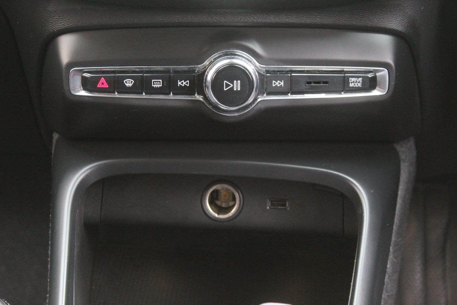 Used Volvo XC40 2020 for sale - 76031624: Photo 34