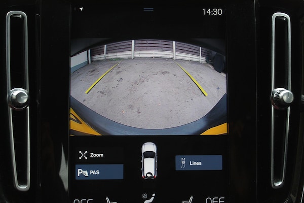 Used Volvo XC40 2020 for sale - 76031624: Photo 3