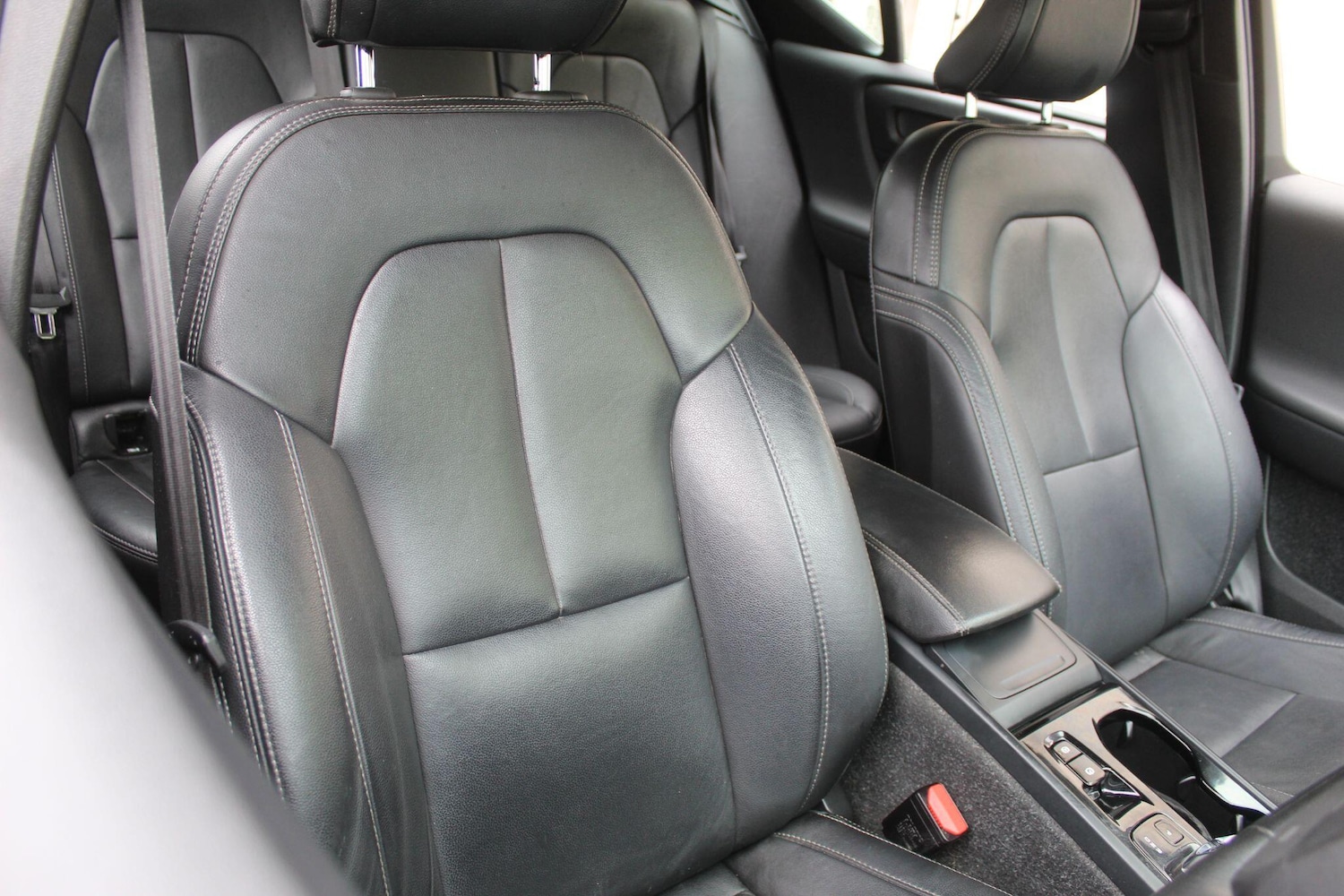 Used Volvo XC40 2020 for sale - 76031624: Photo 5