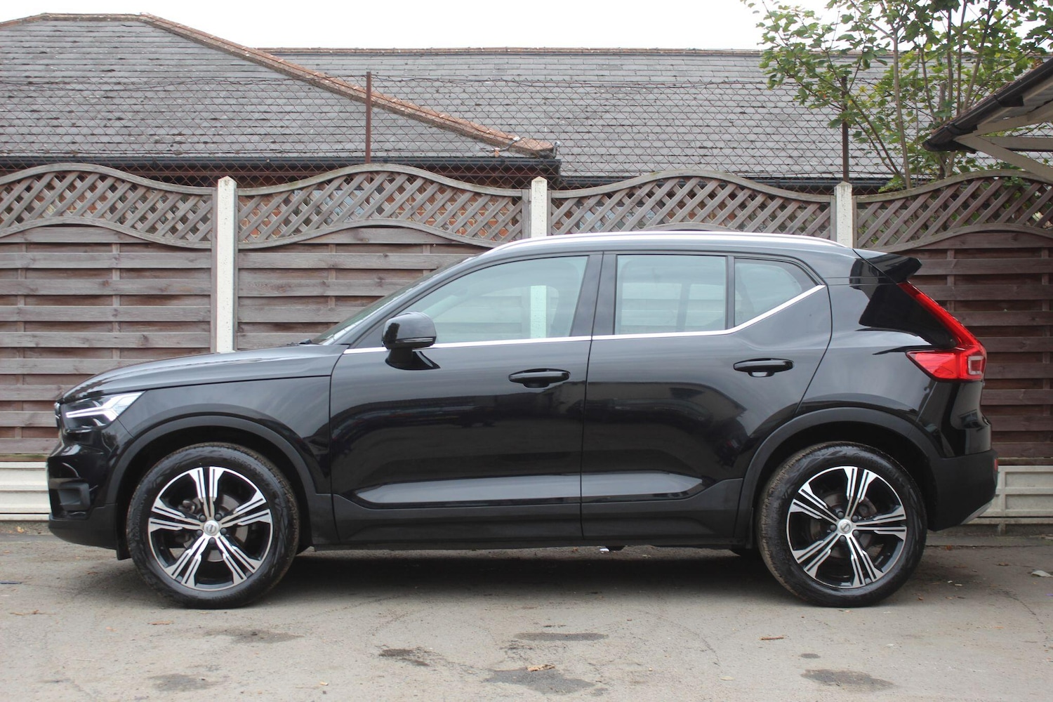 Used Volvo XC40 2020 for sale - 76031624: Photo 9