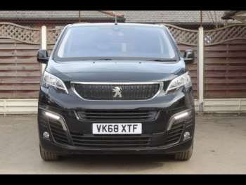 Used Peugeot Traveller 2018 for sale - 73982869: Photo