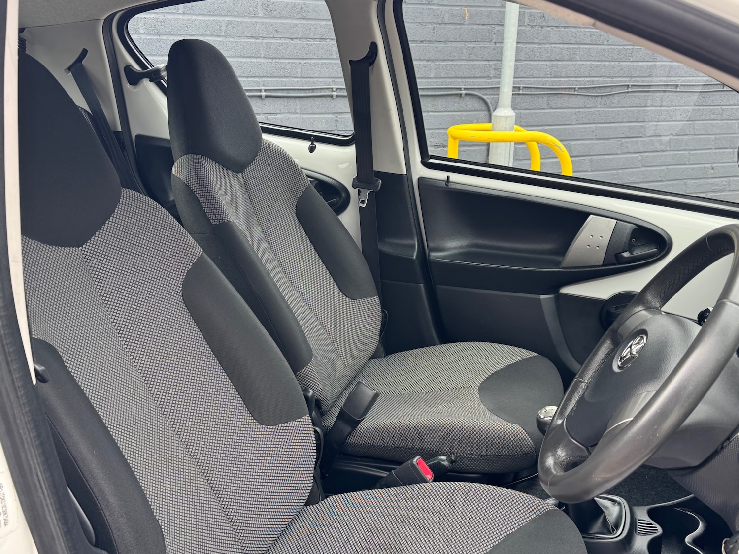 Used Toyota AYGO 2014 for sale - 77663544: Photo 11