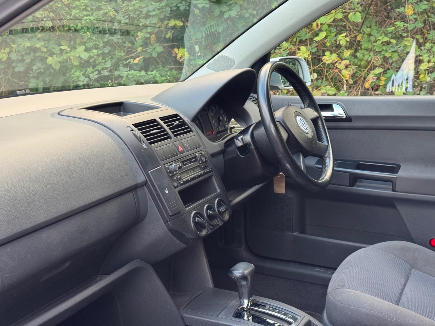 Used Volkswagen Polo 2002 for sale - 76462345: Photo 15