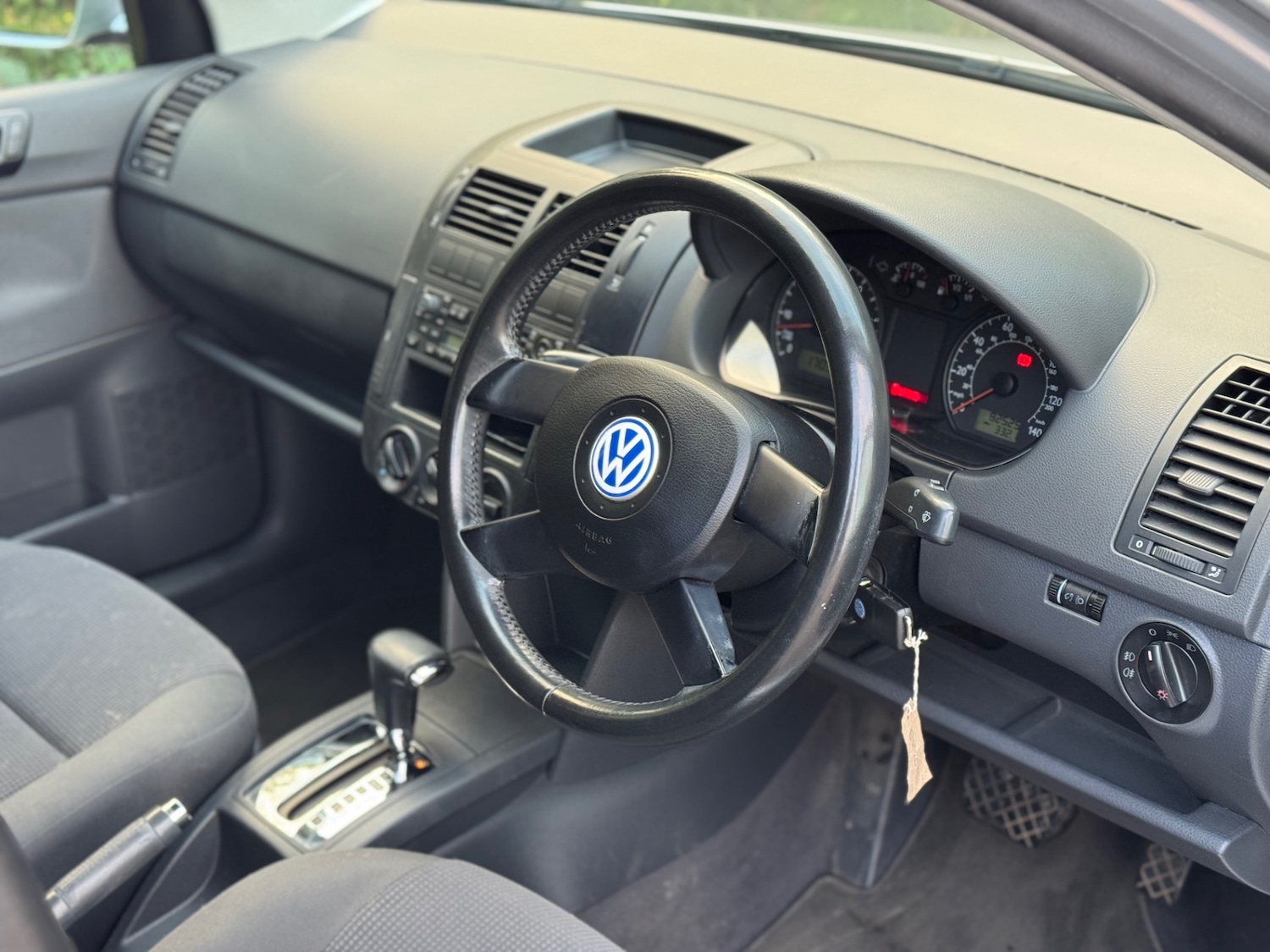 Used Volkswagen Polo 2002 for sale - 76462345: Photo 4