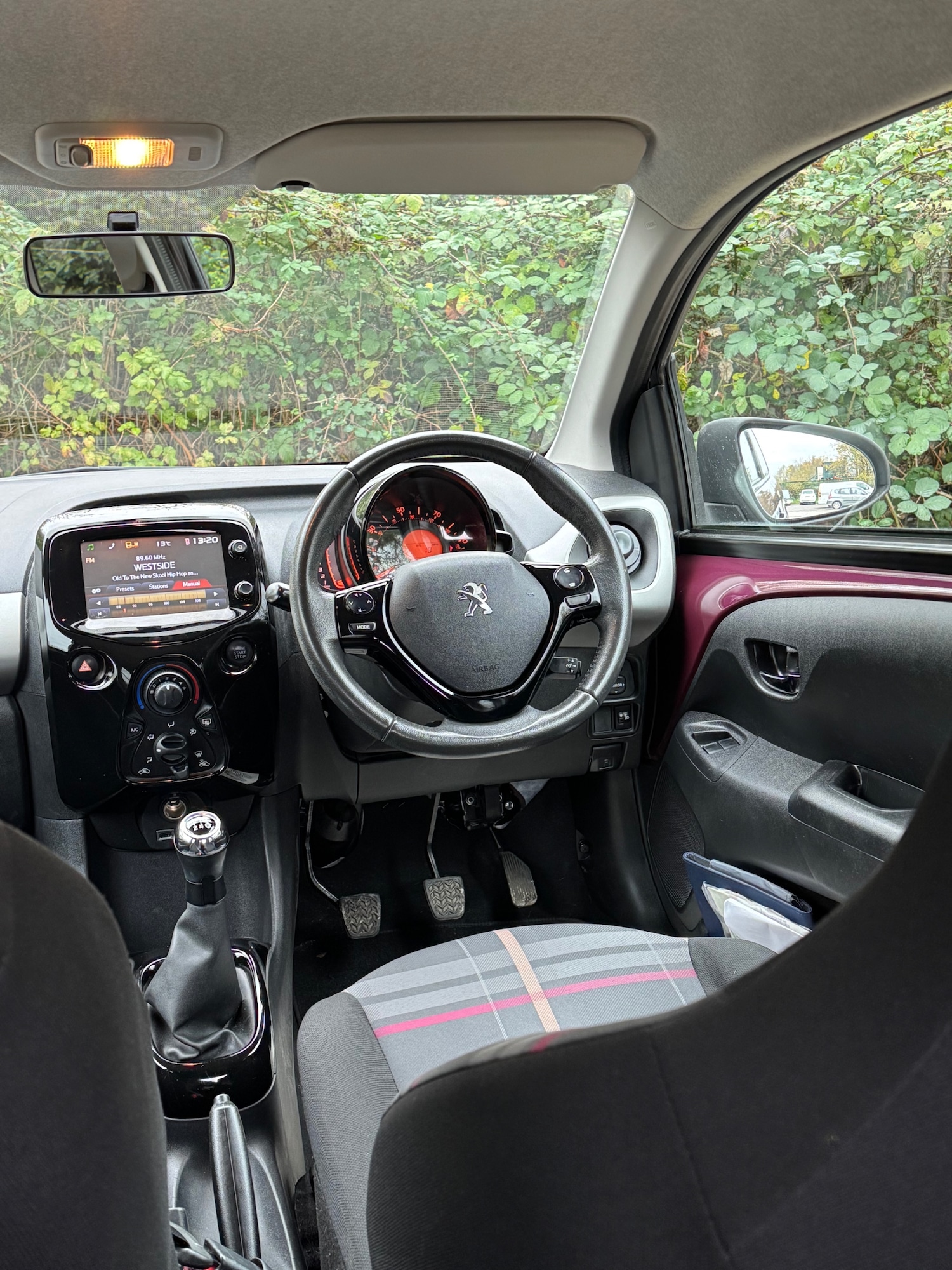 Used Peugeot 108 2015 for sale - 76759750: Photo 14