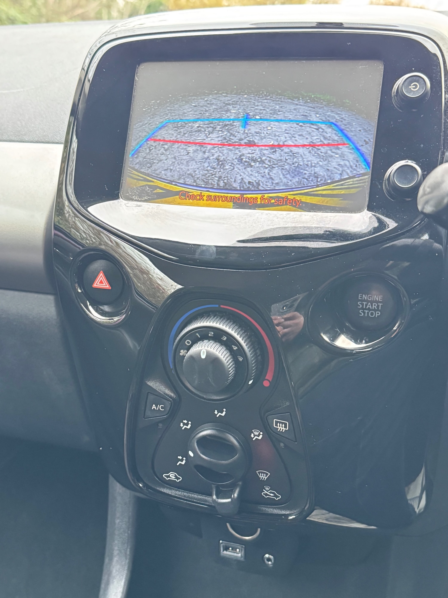 Used Peugeot 108 2015 for sale - 76759750: Photo 24