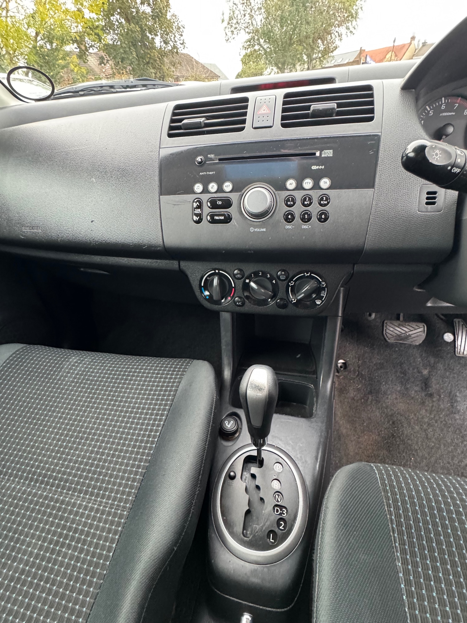 Used Suzuki Swift 2005 for sale - 76353701: Photo 17