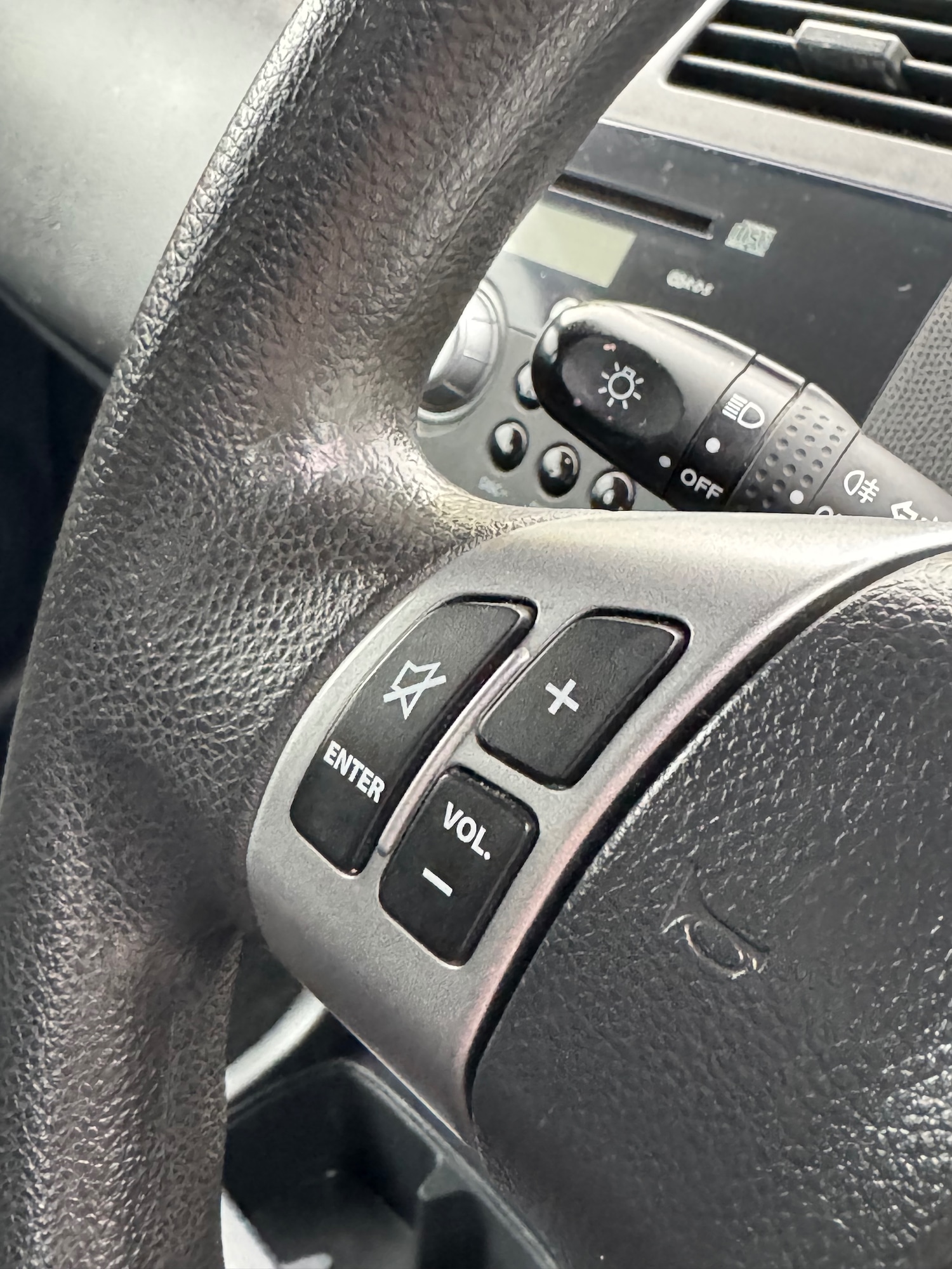 Used Suzuki Swift 2005 for sale - 76353701: Photo 19