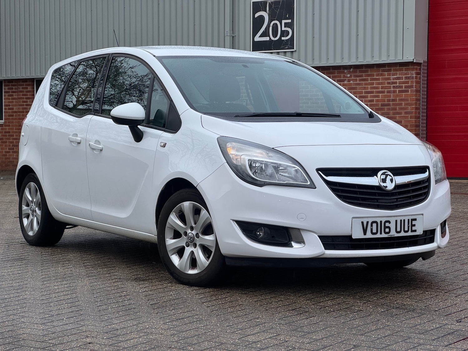 Used Vauxhall Meriva 2016 for sale - 77409834: Photo 2