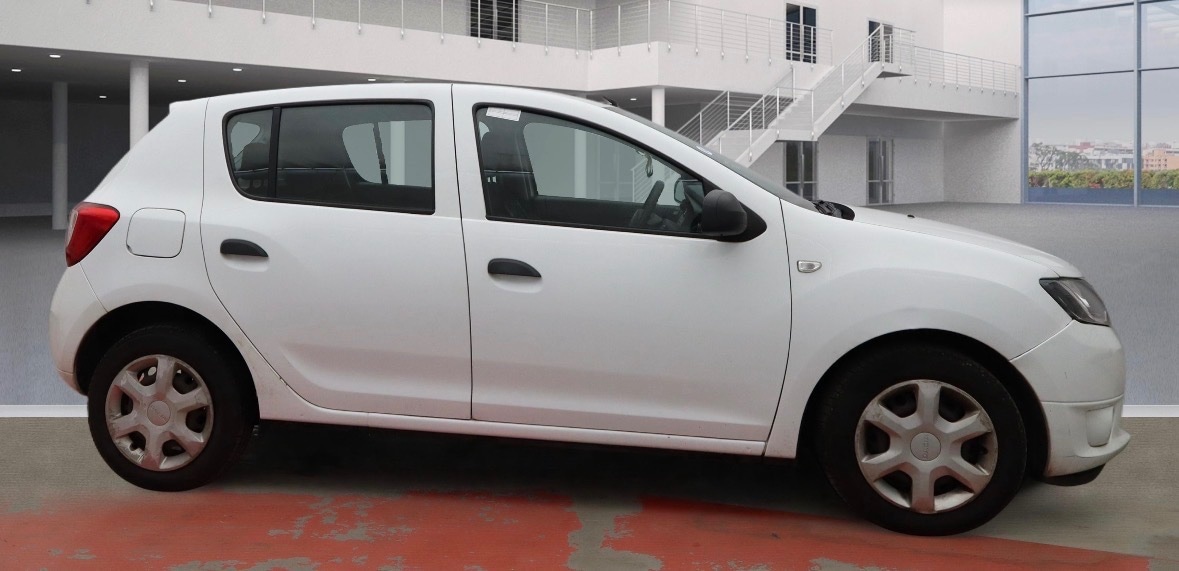 Used Dacia Sandero 2016 for sale - 77660283: Photo 3