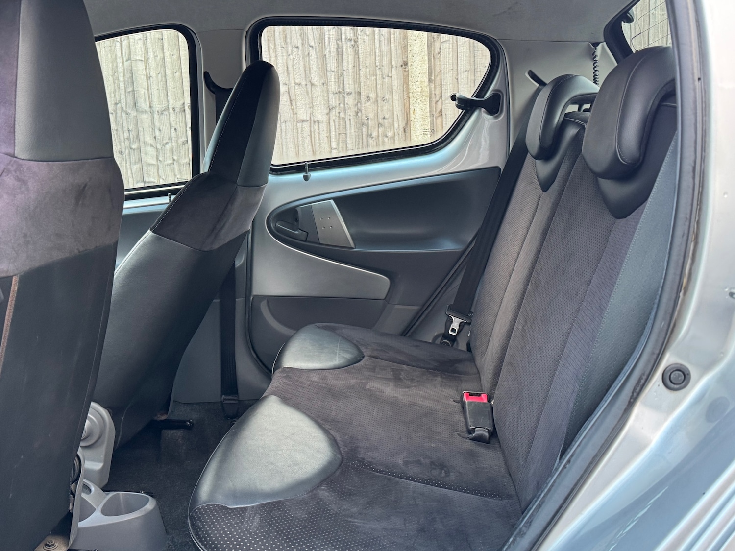 Used Toyota AYGO 2011 for sale - 77378130: Photo 18