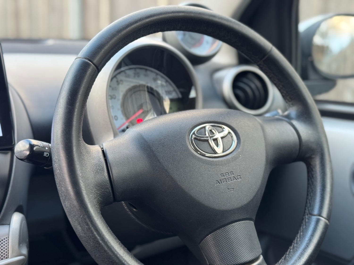 Used Toyota AYGO 2011 for sale - 77378130: Photo 19