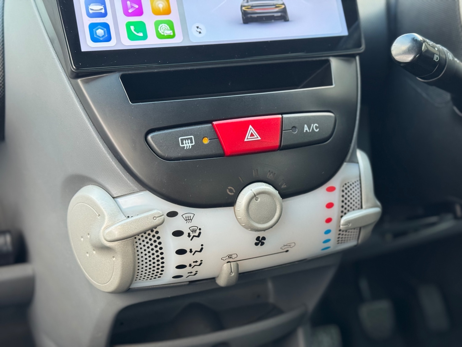 Used Toyota AYGO 2011 for sale - 77378130: Photo 20