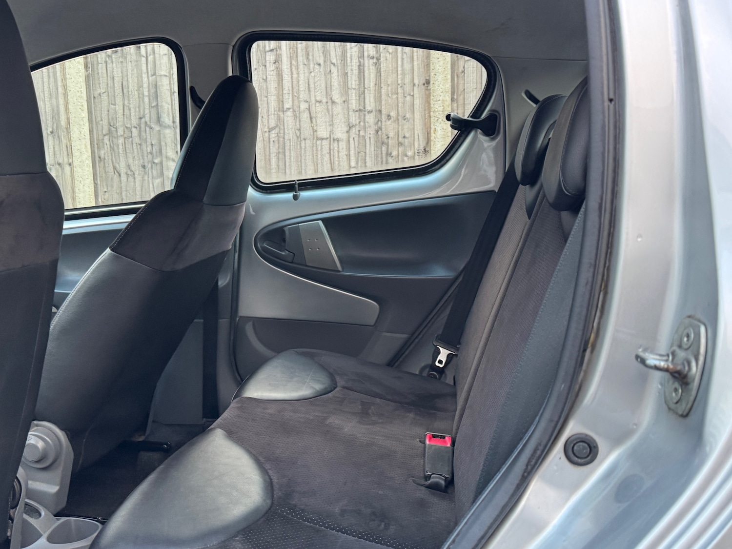 Used Toyota AYGO 2011 for sale - 77378130: Photo 22