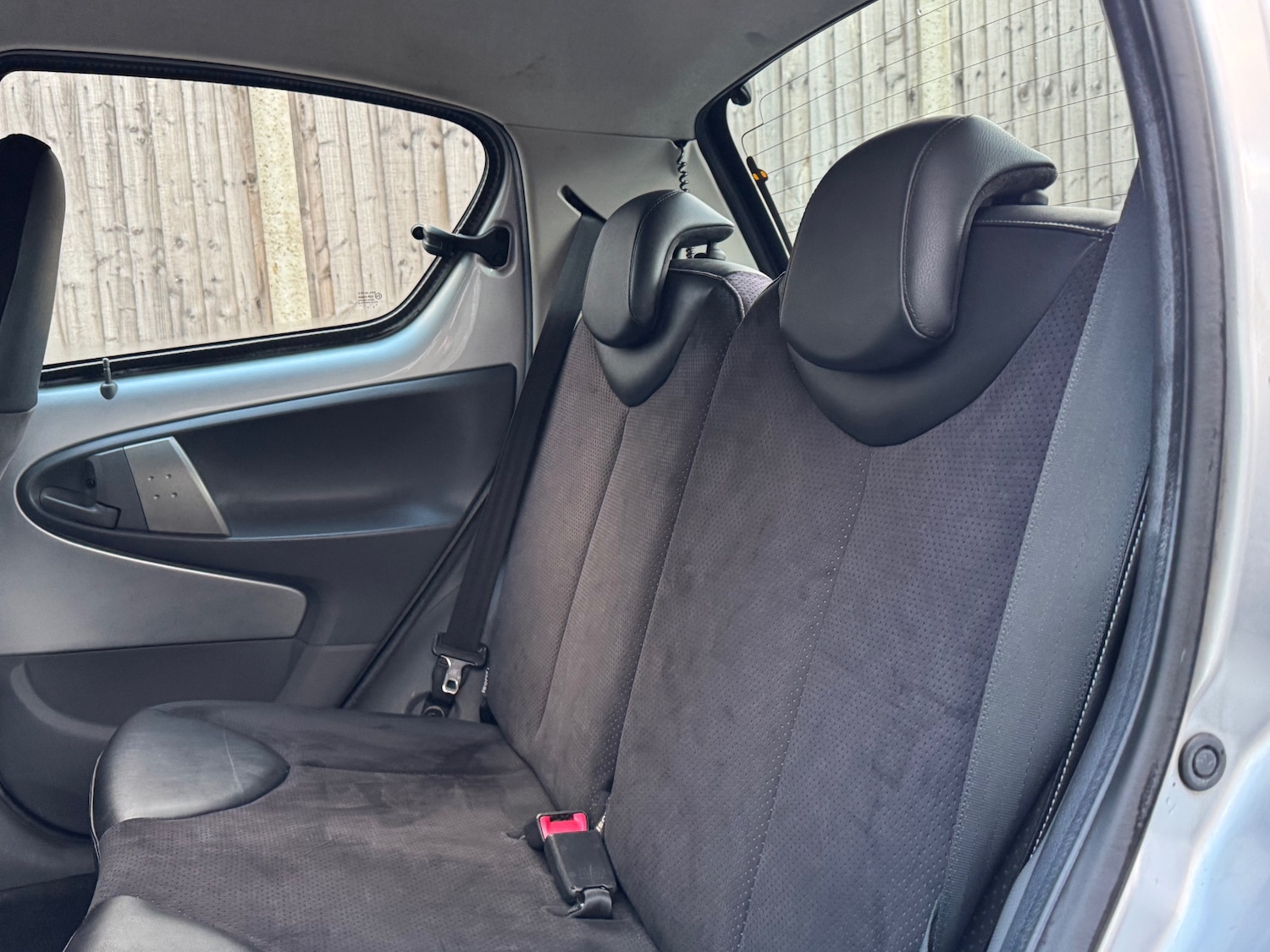 Used Toyota AYGO 2011 for sale - 77378130: Photo 23