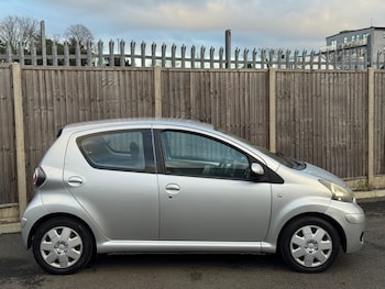 Used Toyota AYGO 2011 for sale - 77378130: Photo