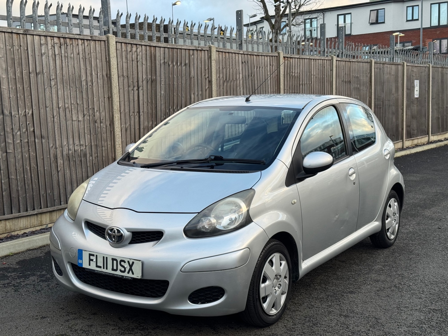 Used Toyota AYGO 2011 for sale - 77378130: Photo 6