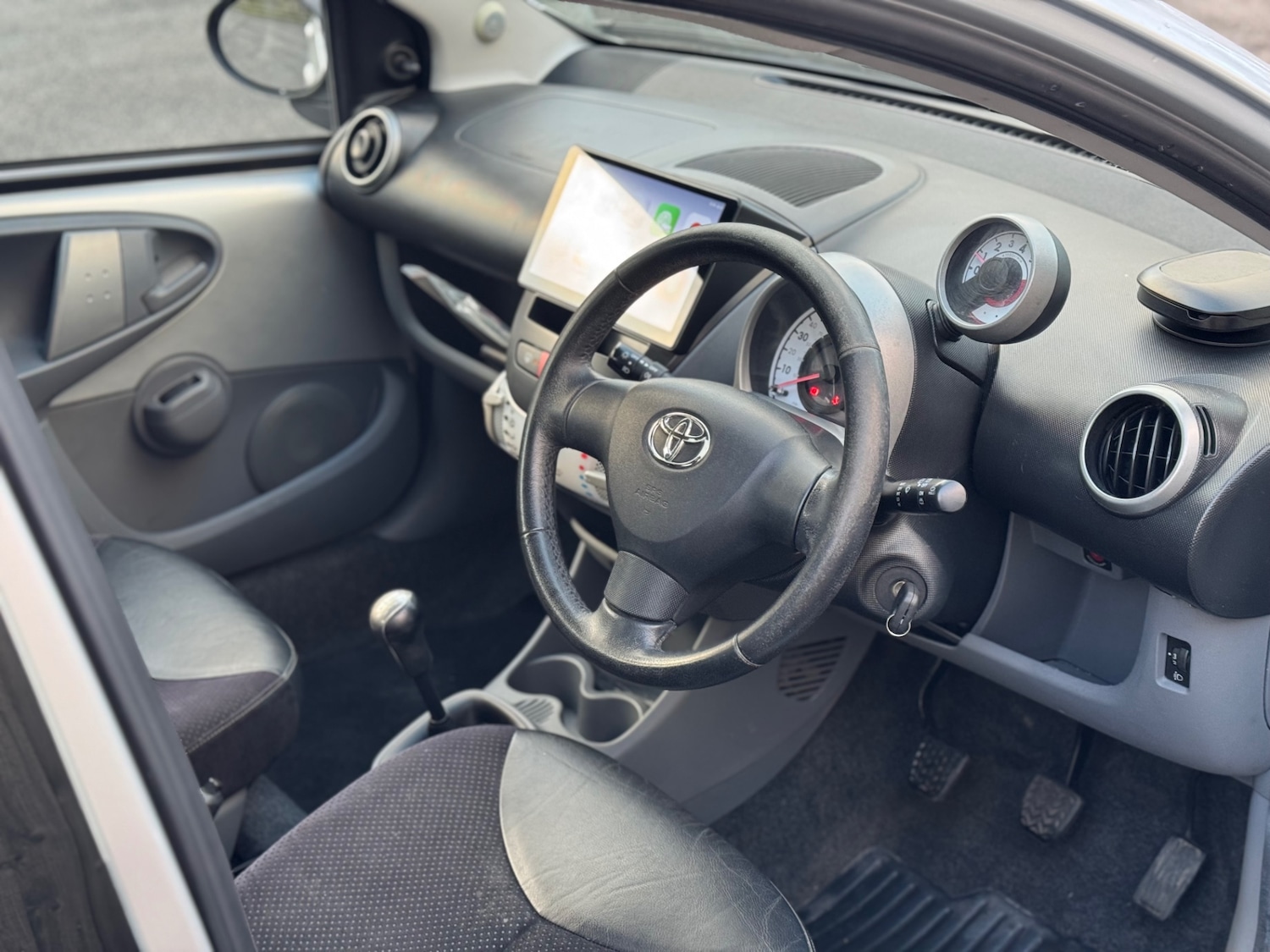 Used Toyota AYGO 2011 for sale - 77378130: Photo 7