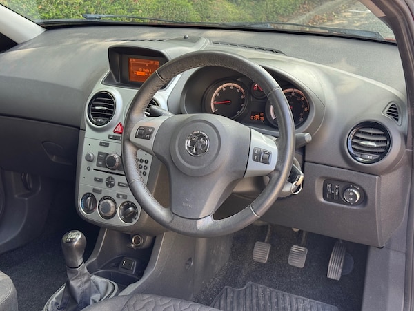 Used Vauxhall Corsa 2013 for sale - 75457836: Photo 11