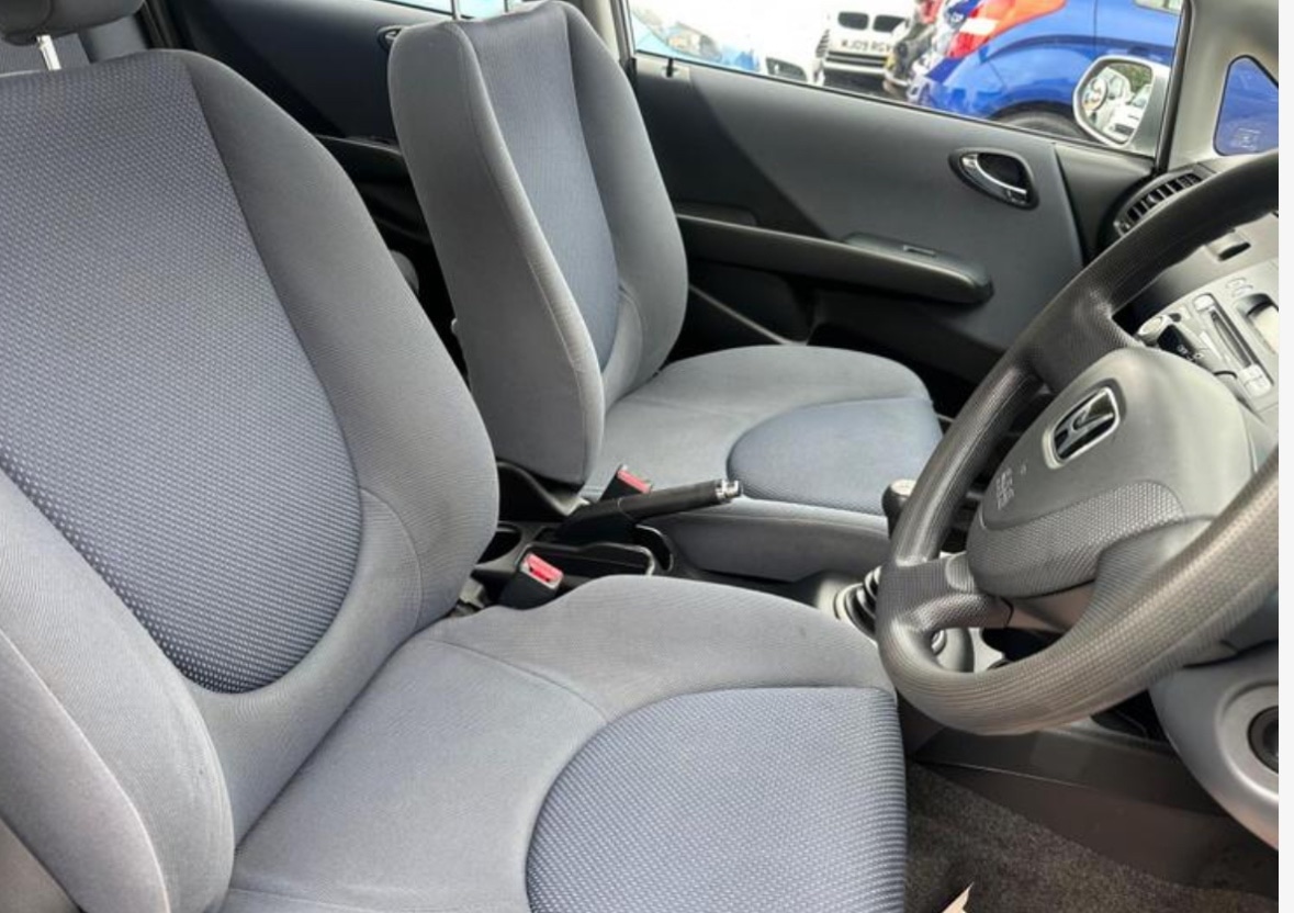 Used Honda Jazz 2004 for sale - 76667849: Photo 12