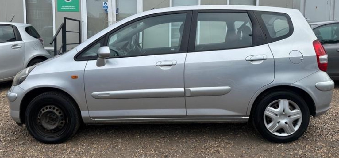 Used Honda Jazz 2004 for sale - 76667849: Photo 3