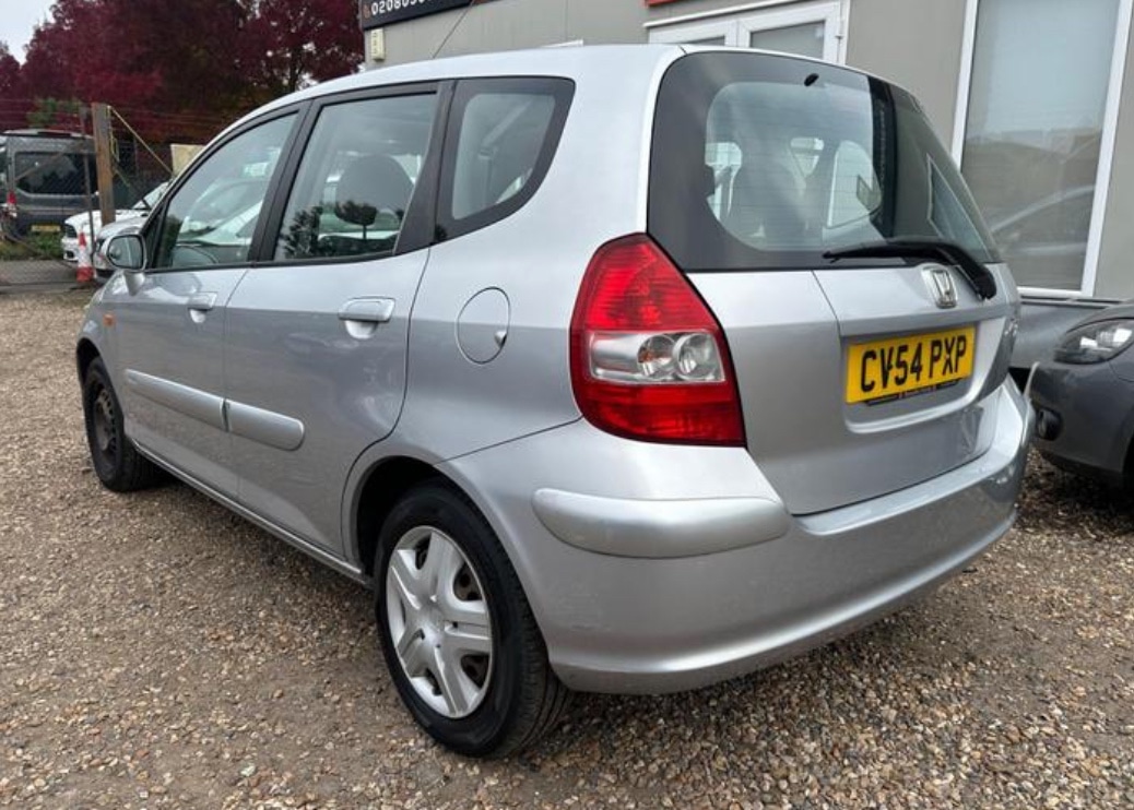 Used Honda Jazz 2004 for sale - 76667849: Photo 6