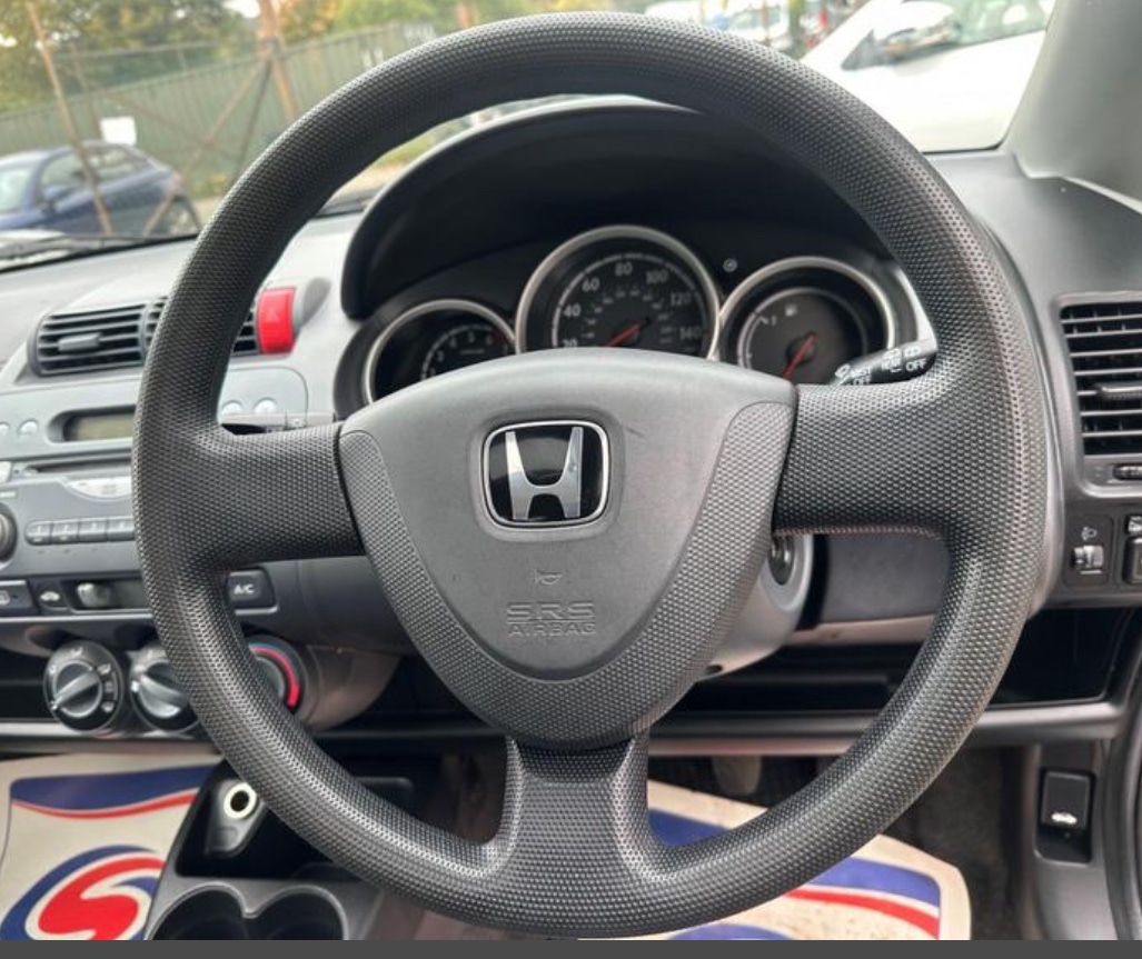 Used Honda Jazz 2004 for sale - 76667849: Photo 9