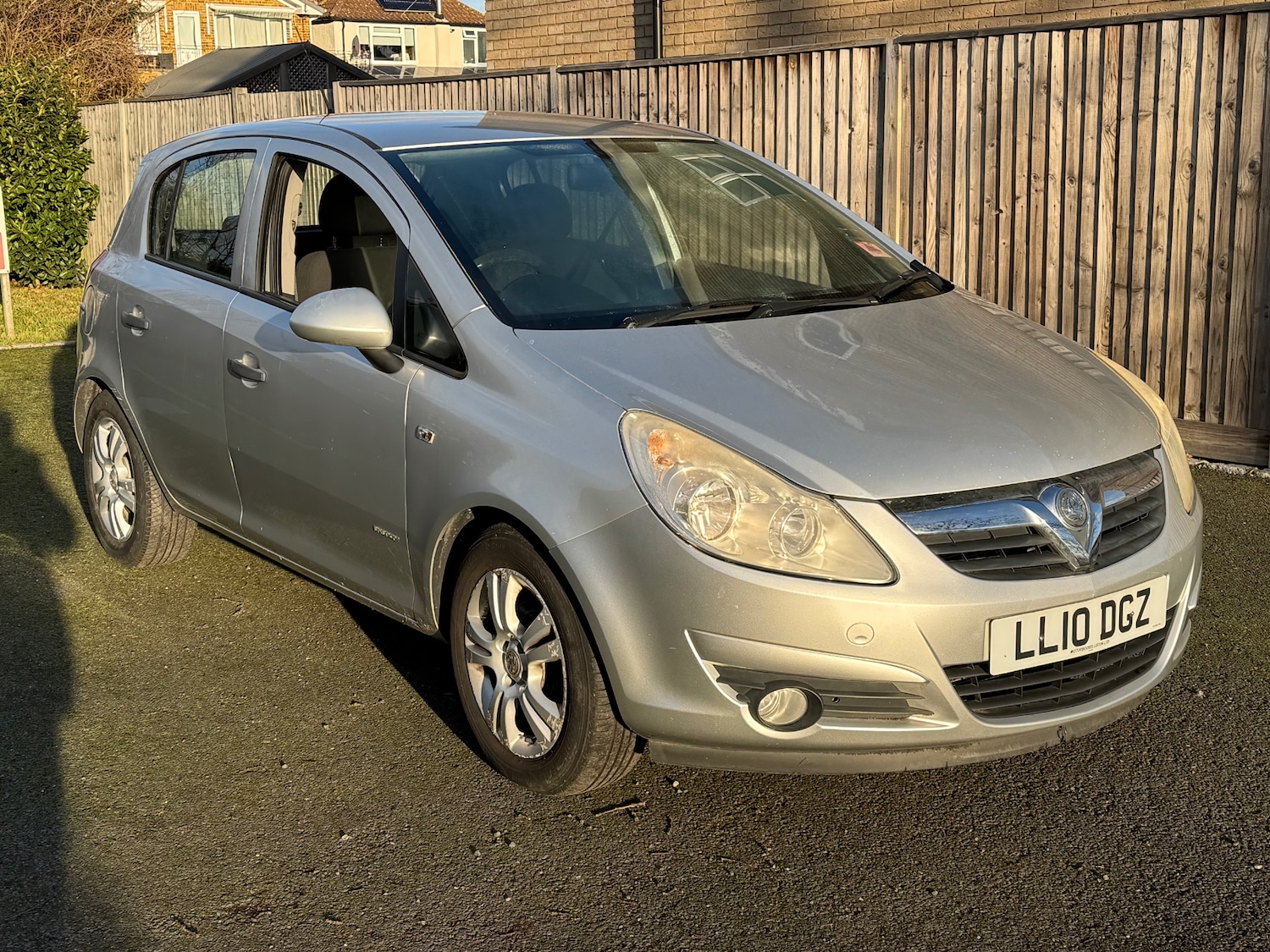 Used Vauxhall Corsa 2010 for sale - 76941847: Photo 3