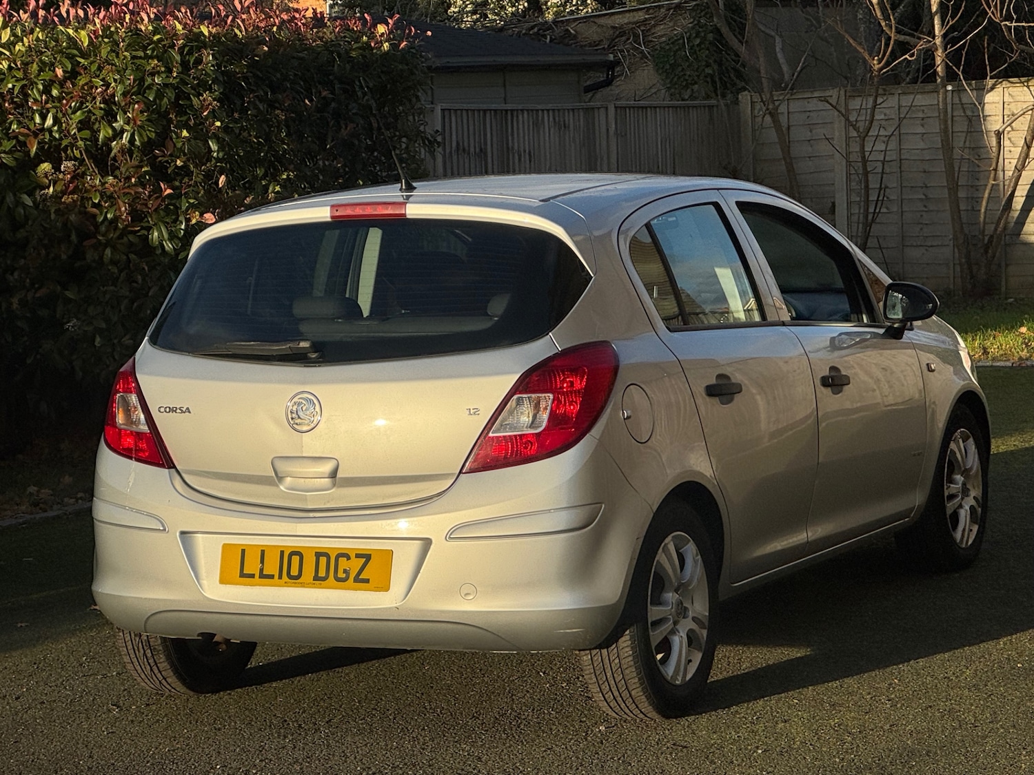 Used Vauxhall Corsa 2010 for sale - 76941847: Photo 9