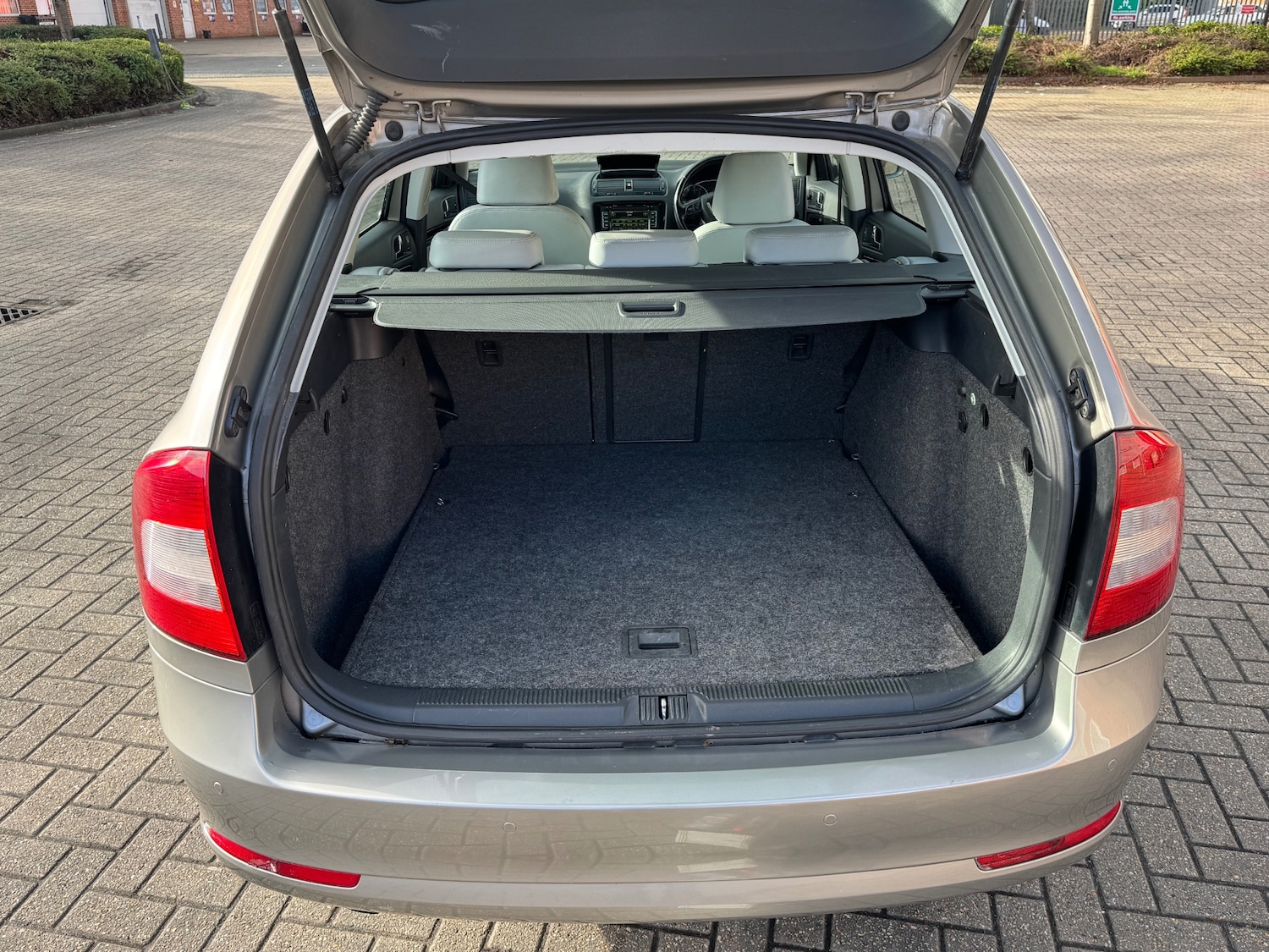 Used Skoda Octavia 2011 for sale - 77400914: Photo 11