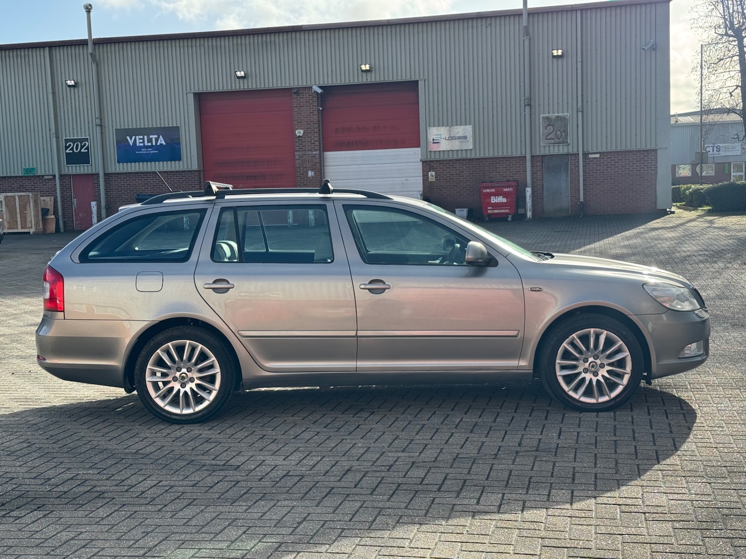 Used Skoda Octavia 2011 for sale - 77400914: Photo 4