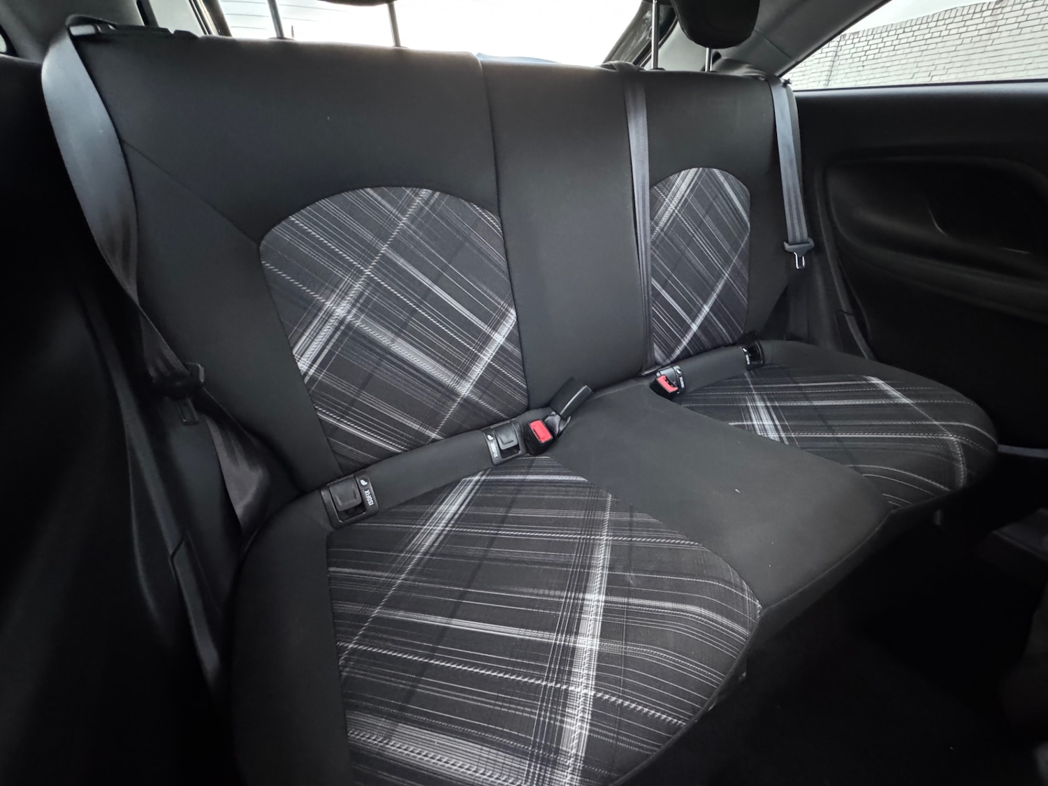 Used Vauxhall Corsa 2015 for sale - 75290254: Photo 9