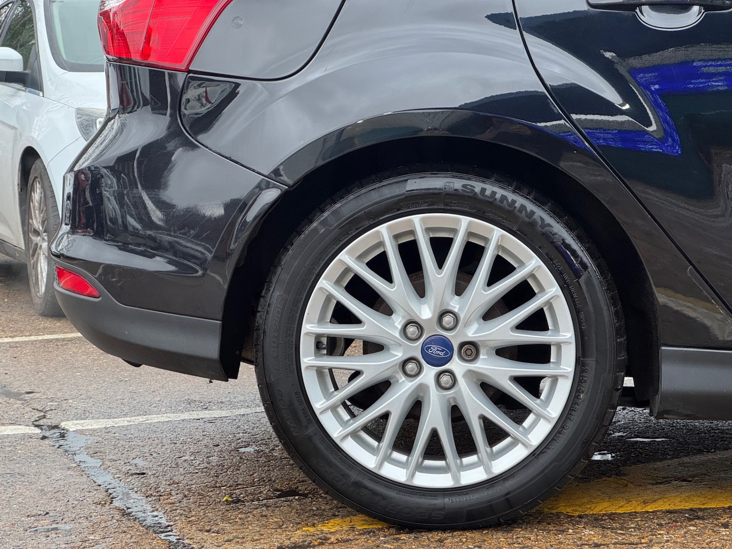 Used Ford Focus 2011 for sale - 77487070: Photo 6