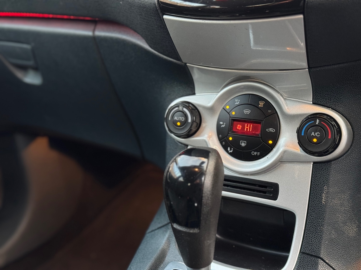 Used Ford Fiesta 2012 for sale - 76762851: Photo 11