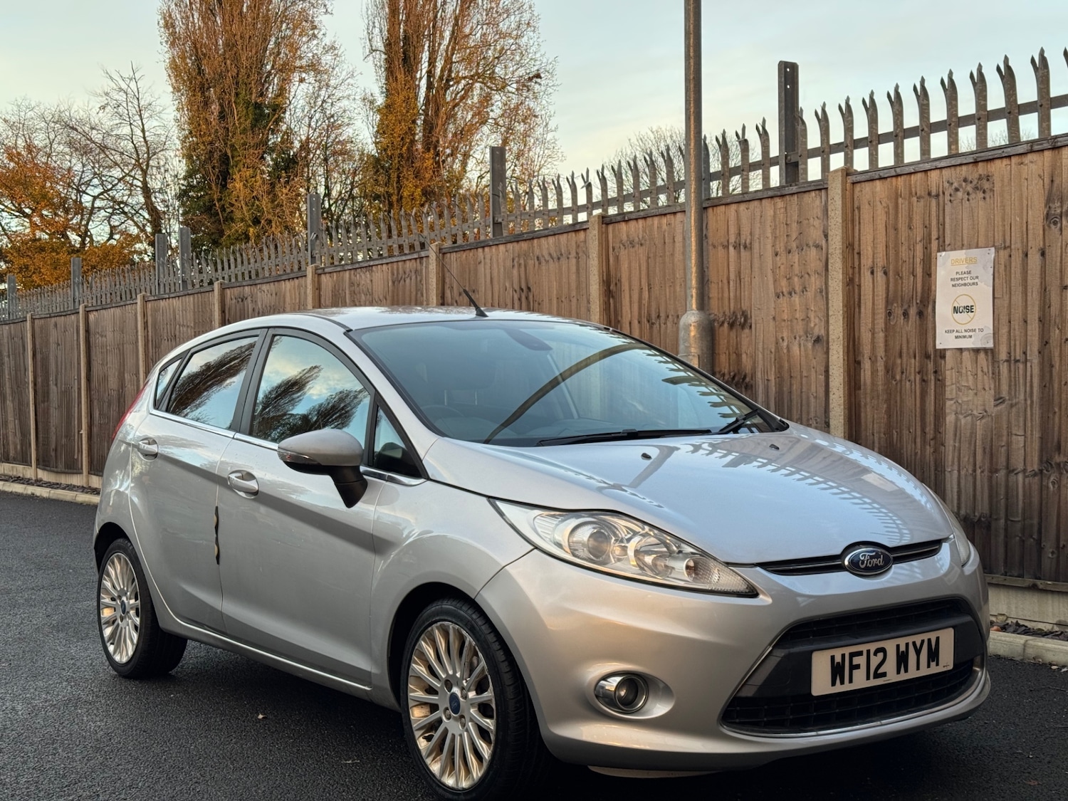 Used Ford Fiesta 2012 for sale - 76762851: Photo 2