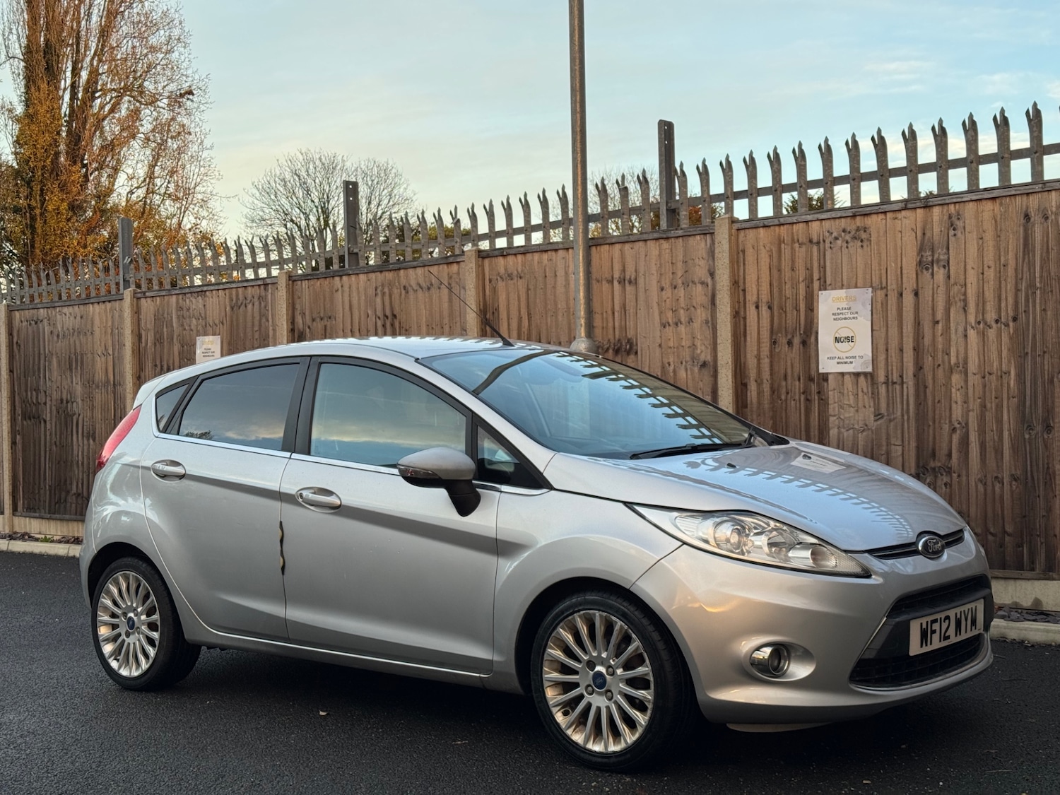 Used Ford Fiesta 2012 for sale - 76762851: Photo 3