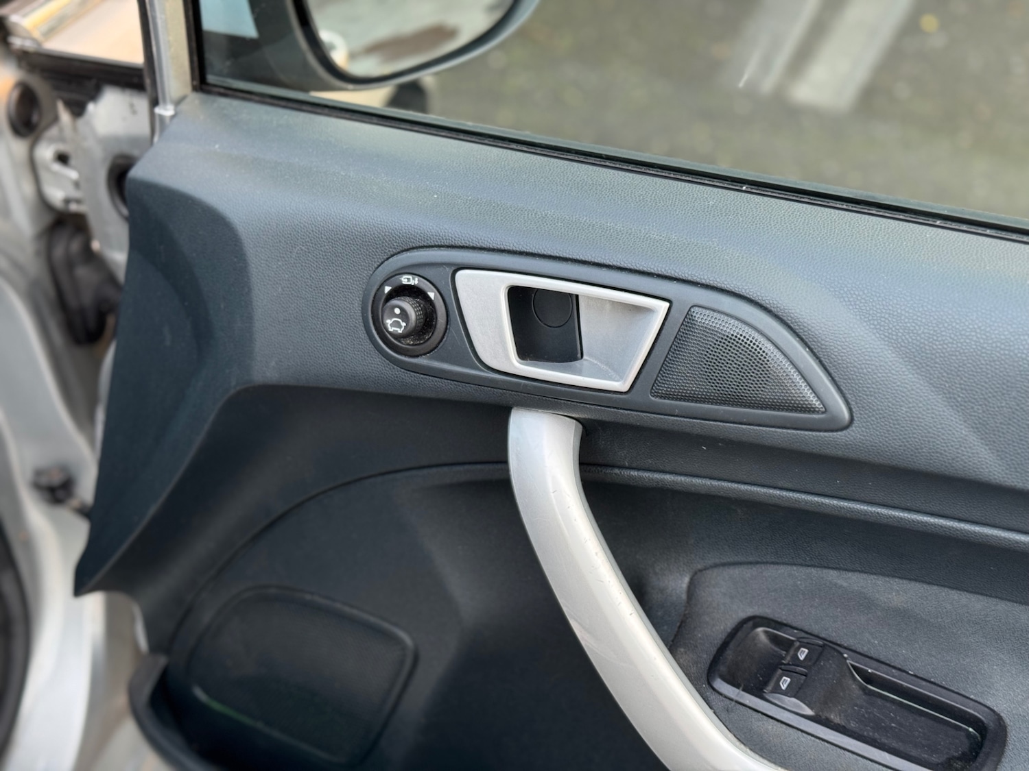 Used Ford Fiesta 2012 for sale - 76762851: Photo 7