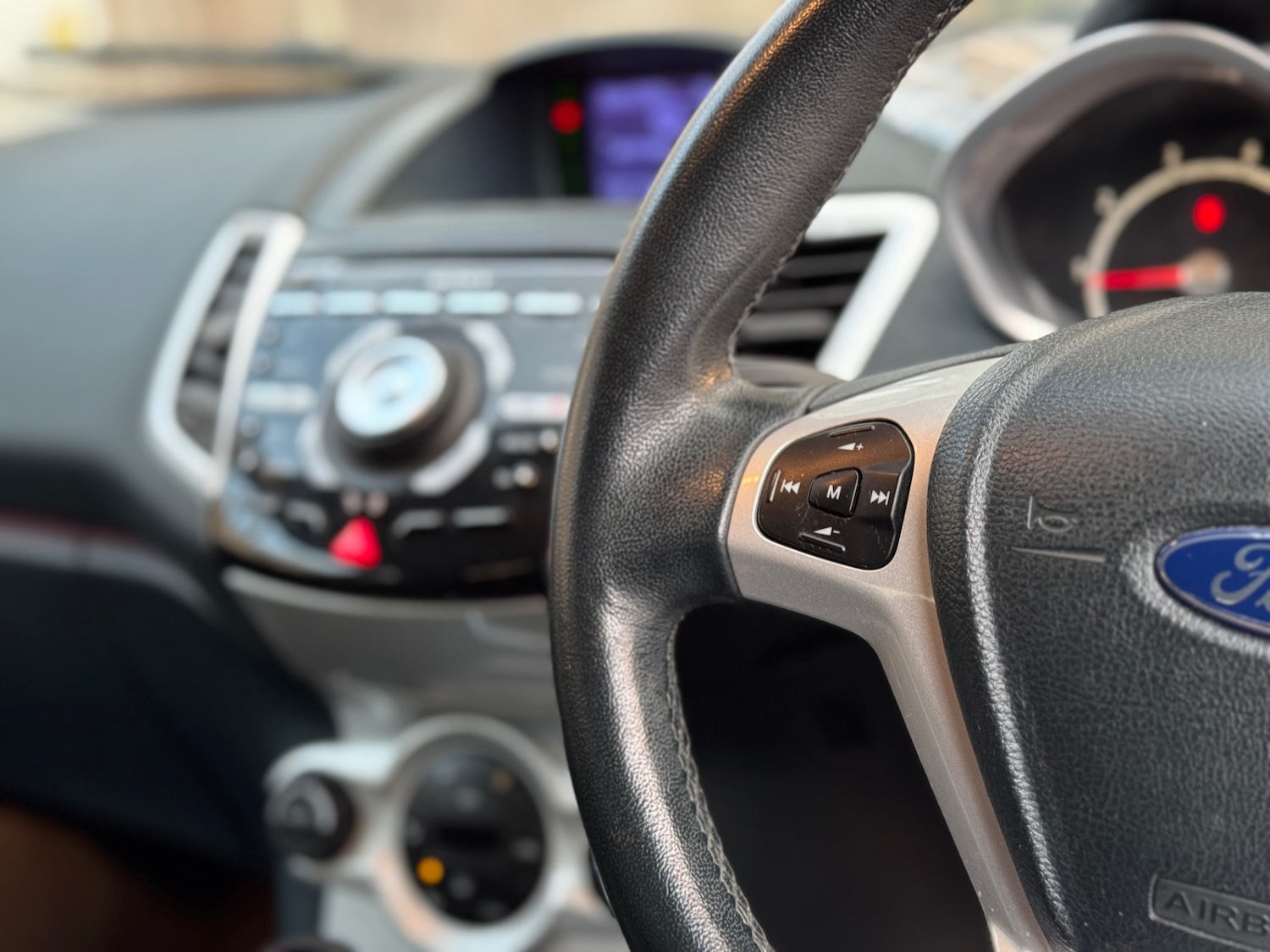 Used Ford Fiesta 2012 for sale - 76762851: Photo 9