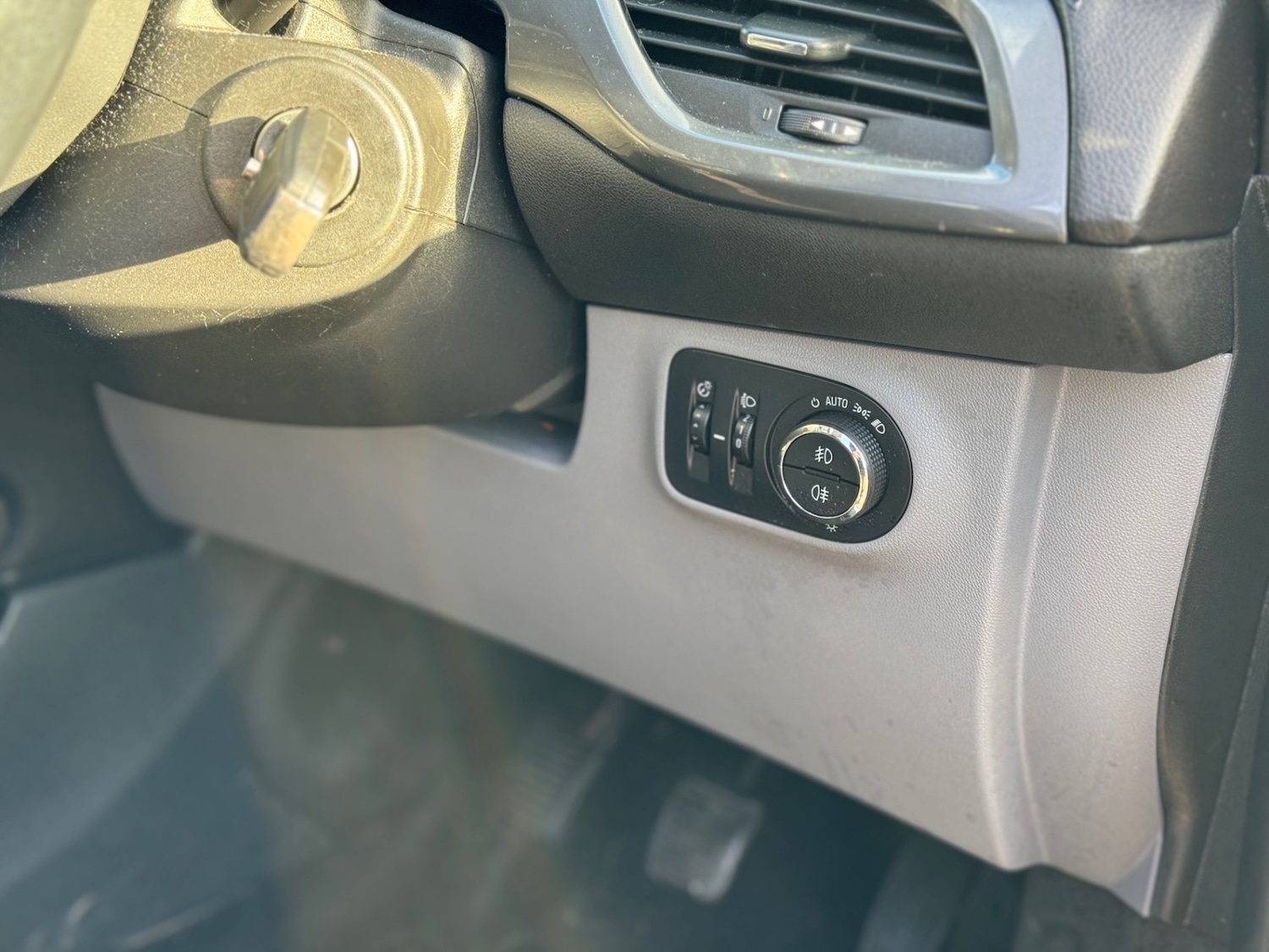 Used Vauxhall Corsa 2015 for sale - 77053774: Photo 24