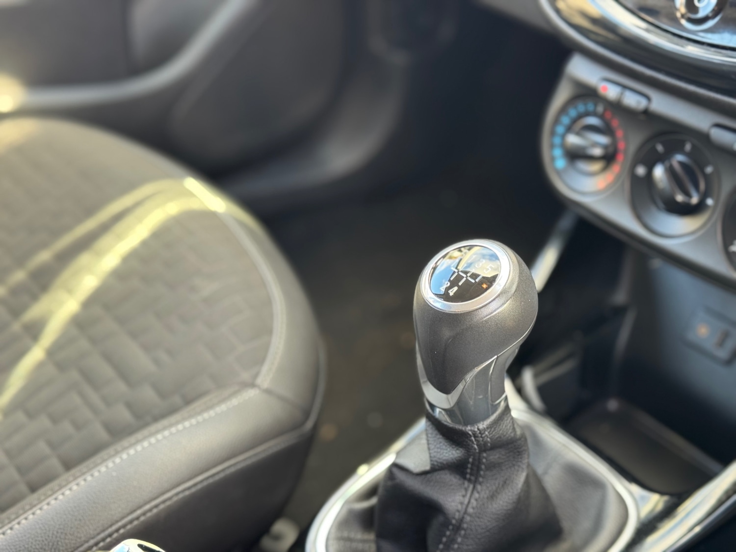 Used Vauxhall Corsa 2015 for sale - 77053774: Photo 29