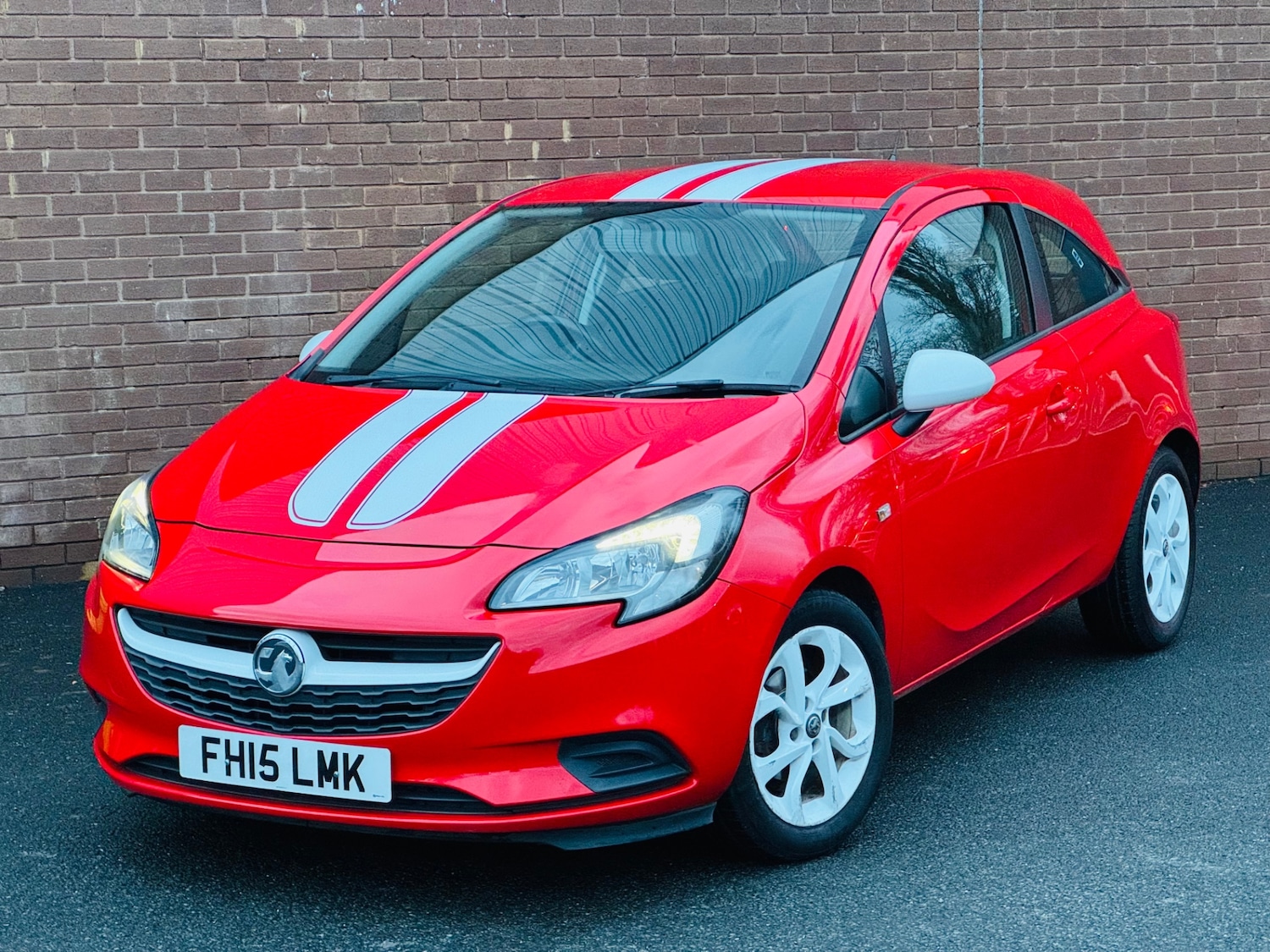 Used Vauxhall Corsa 2015 for sale - 77294378: Photo 2