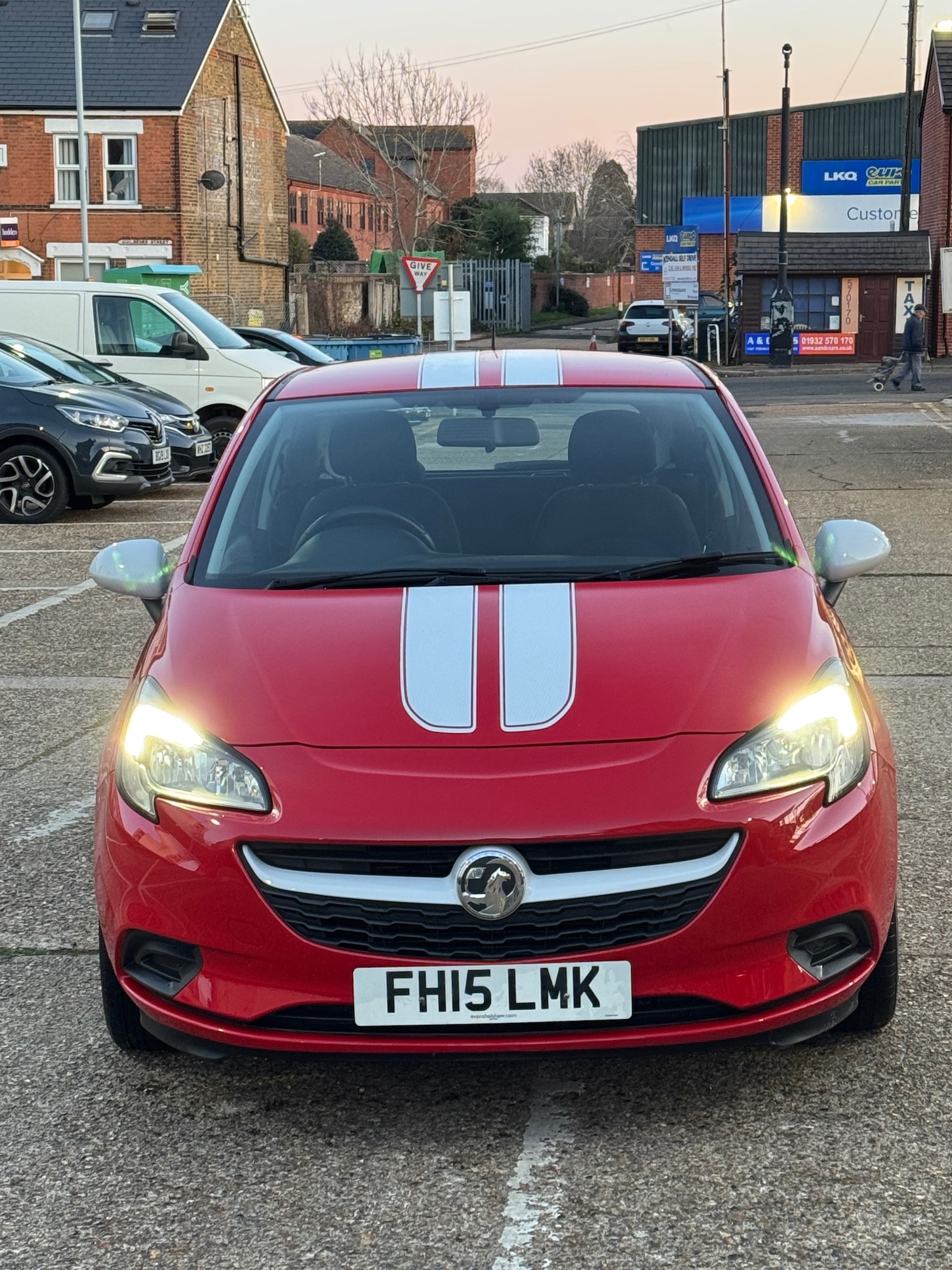 Used Vauxhall Corsa 2015 for sale - 77294378: Photo 3