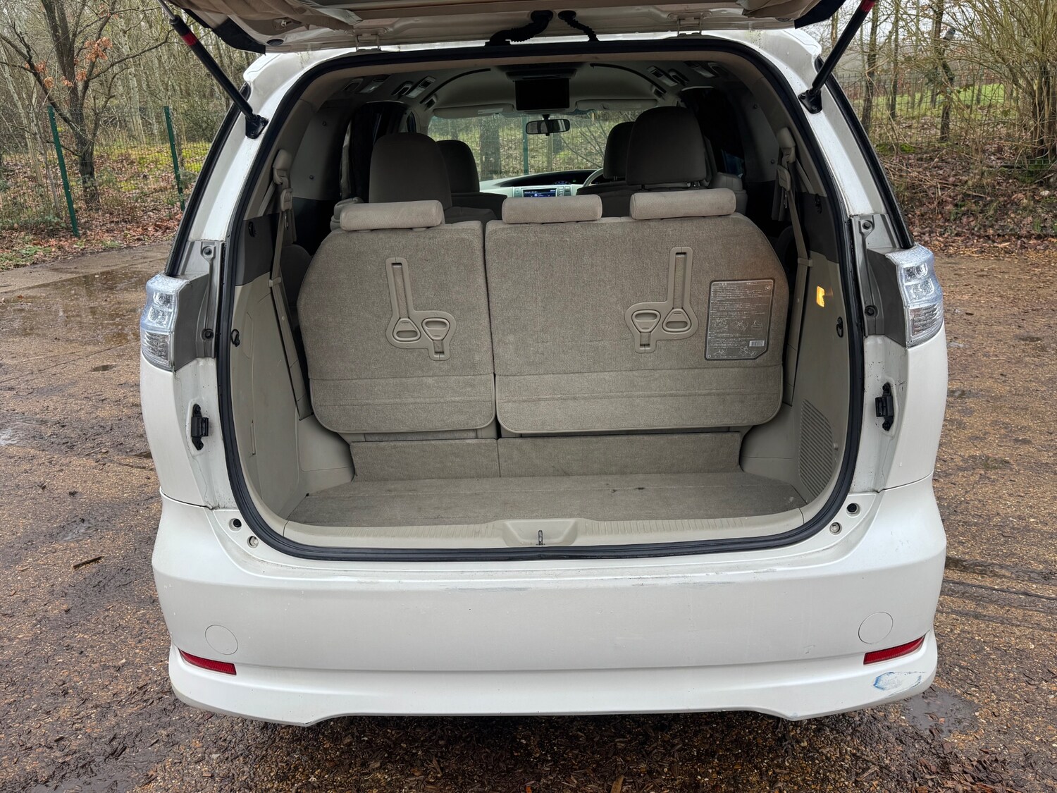 Used Toyota Estima 2020 for sale - 77480301: Photo 12