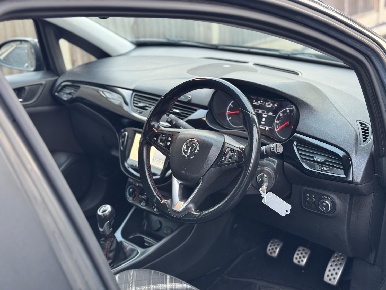 Used Vauxhall Corsa 2015 for sale - 76511134: Photo 14