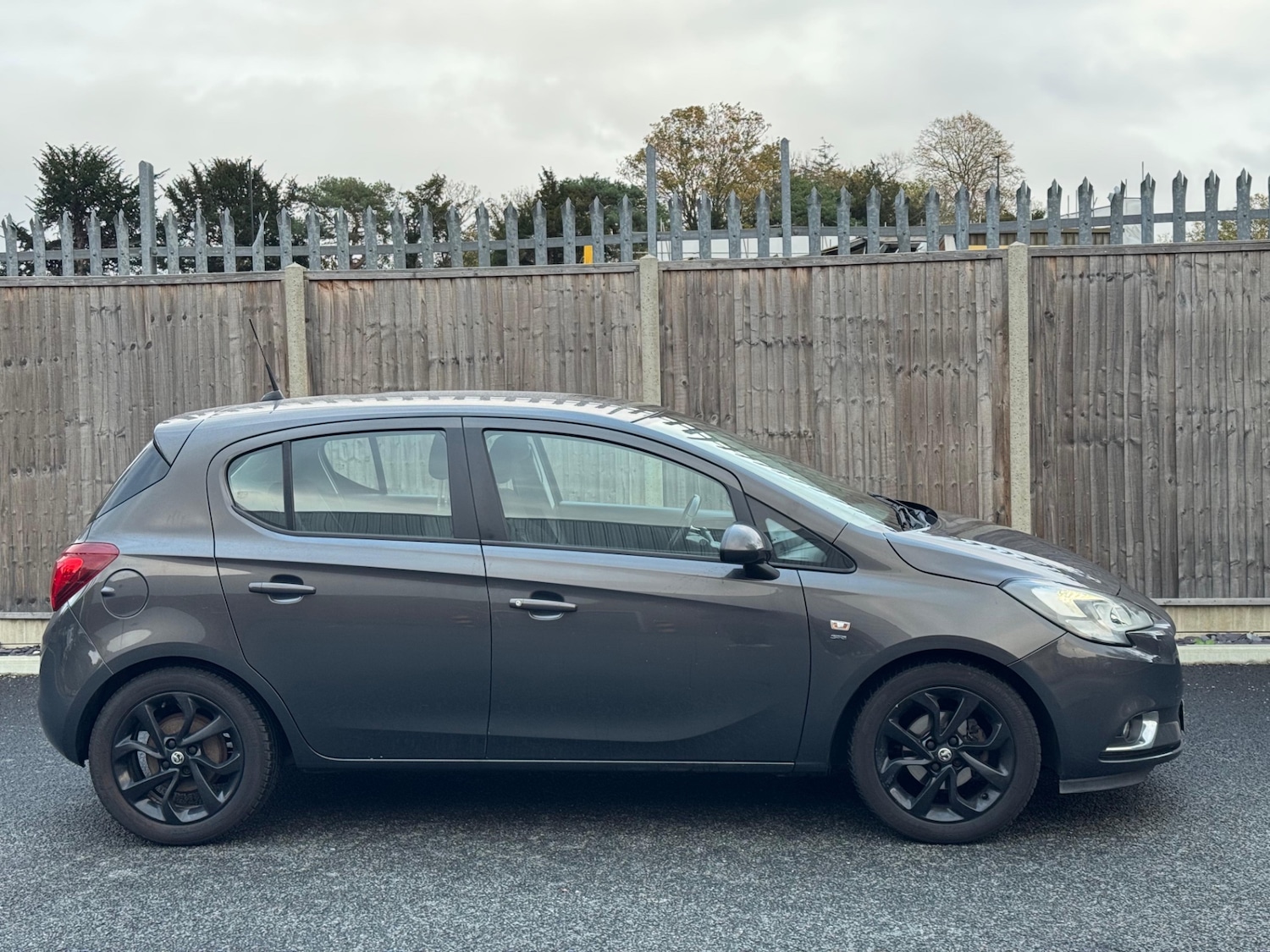 Used Vauxhall Corsa 2015 for sale - 76511134: Photo 3