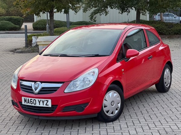 Used Vauxhall Corsa 2010 for sale - 76233305: Photo 1